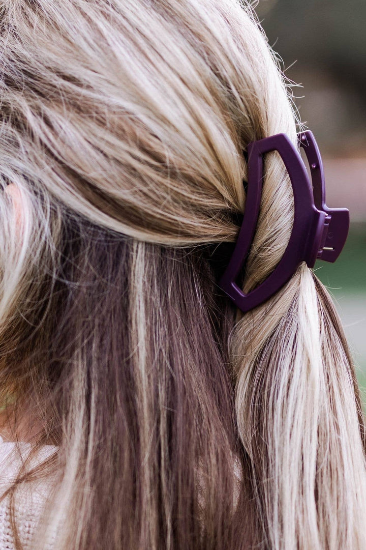 Open Hair Clip | Med. |  Burgundy Bliss