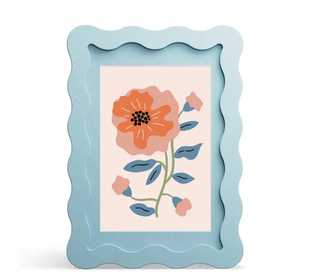 Wavy 4x6 Picture Frame