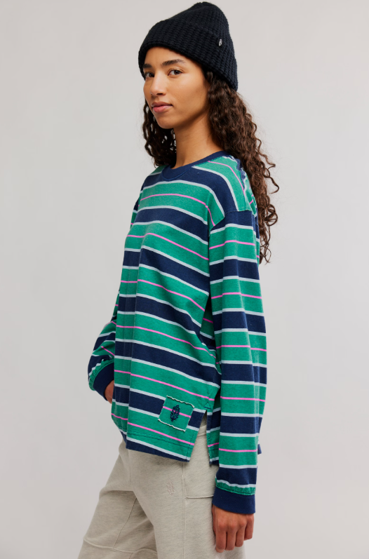 Striped long-sleeve shirt with a relaxed fit.