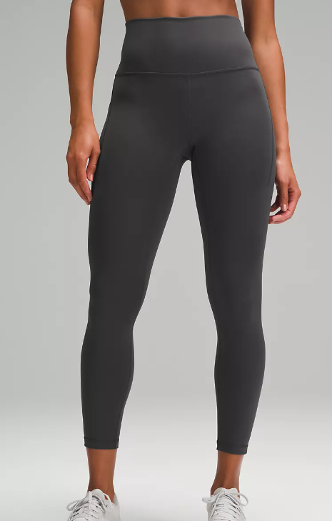 Graphite grey Wunder Train high-rise leggings with pockets.