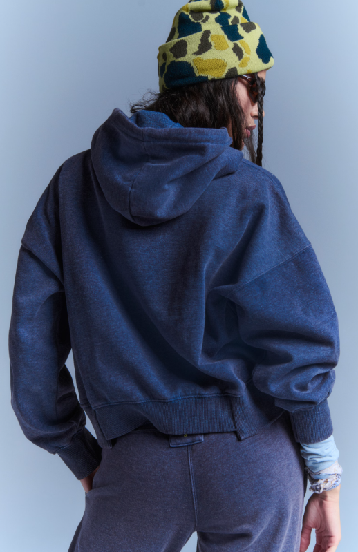 Dark navy sand washed hoodie and sweatpants set.