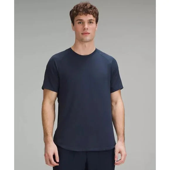 Men's navy blue short-sleeve t-shirt with a crew neck.