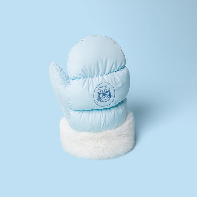 A light blue mitten with a cat face emblem and white faux fur cuff.