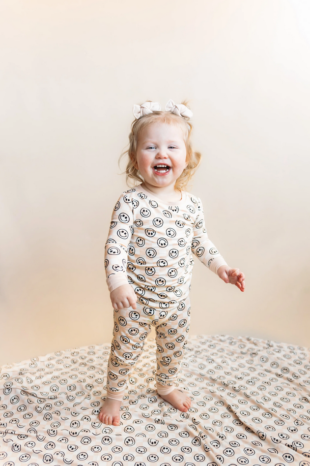 Sandy Smiles Checker Dream Set
