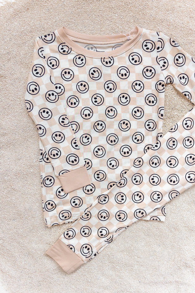 Sandy Smiles Checker Dream Set