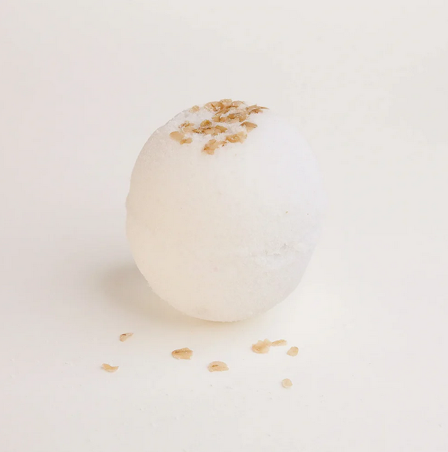 Oatmeal Milk & Honey Bath Bomb